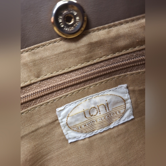 Vintage Toni Leather Tan Taupe Clutch With Crossbody Stap - Picture 8 of 14